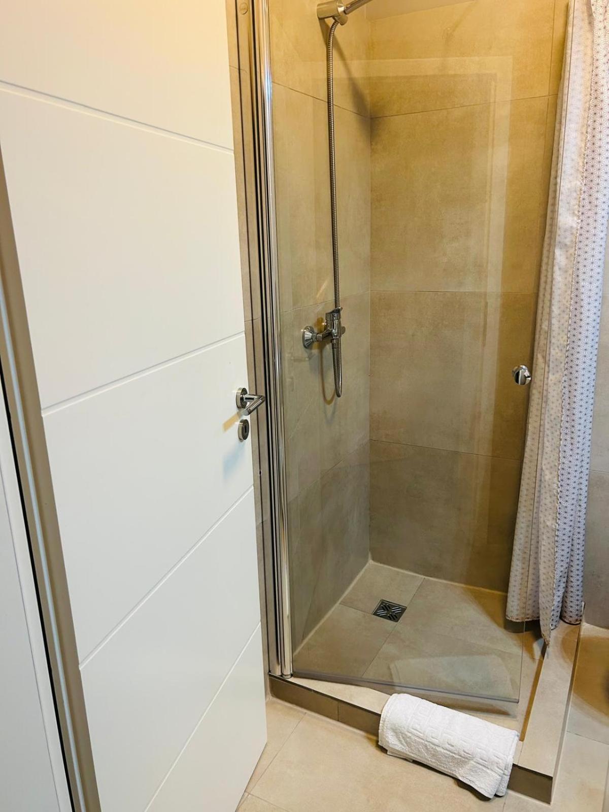 Hotel New House Sibiu Esterno foto