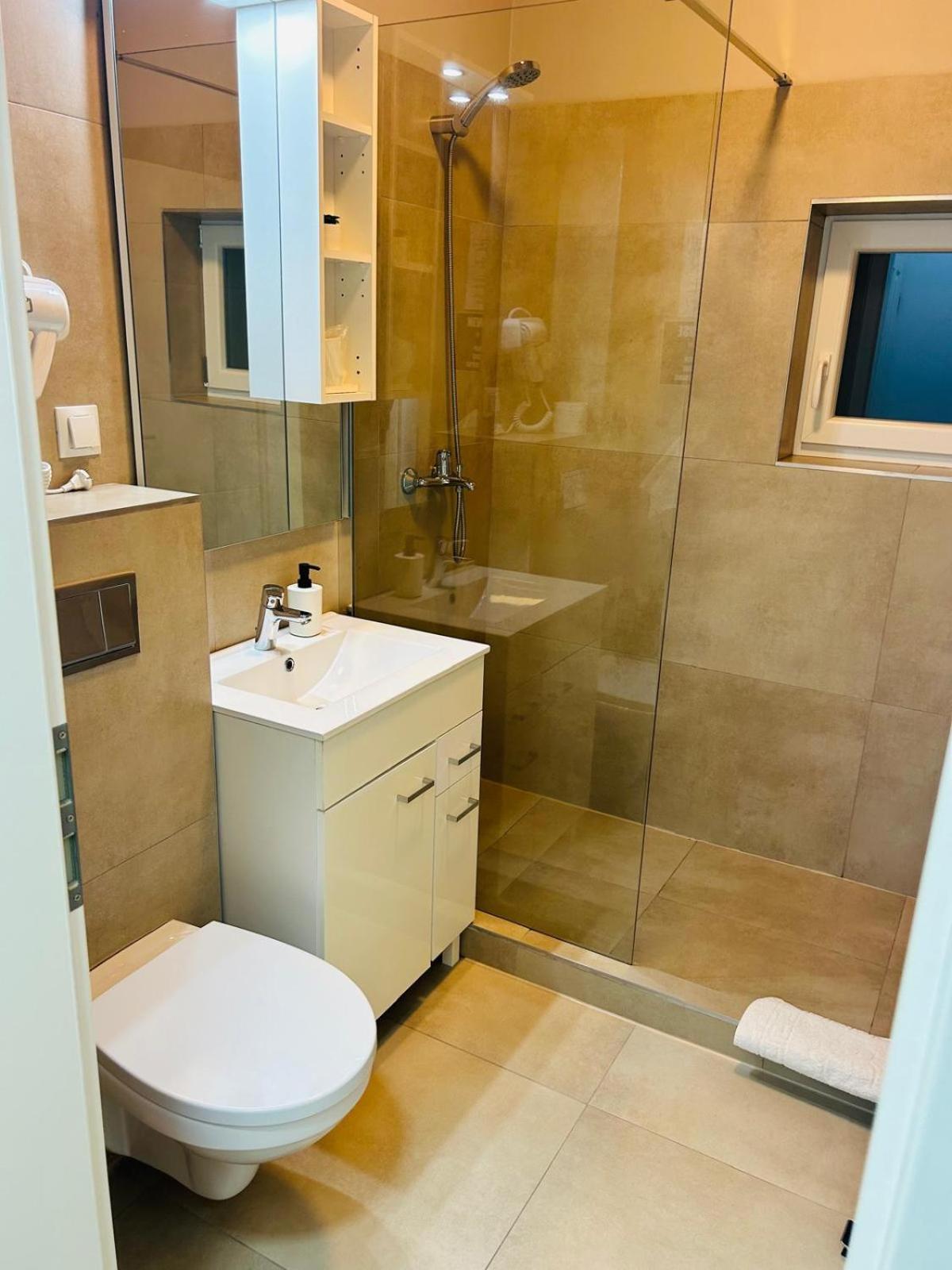 Hotel New House Sibiu Esterno foto