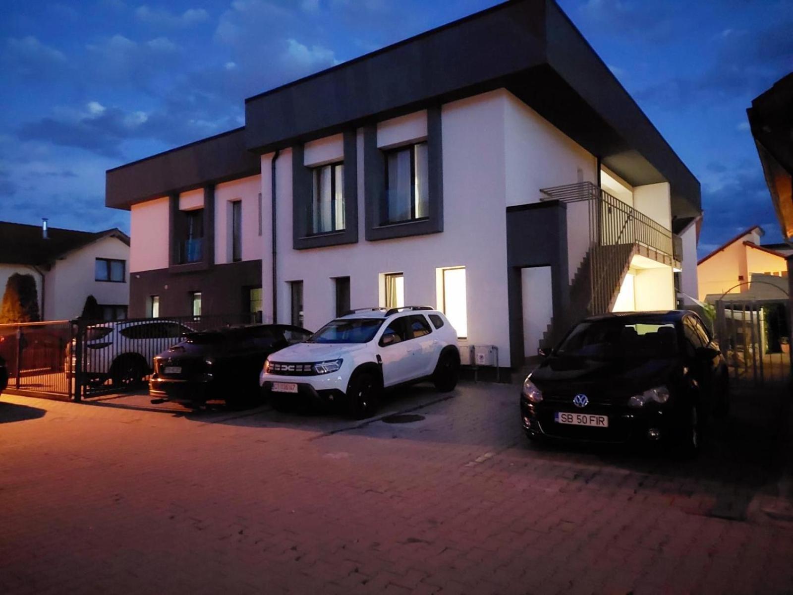Hotel New House Sibiu Esterno foto